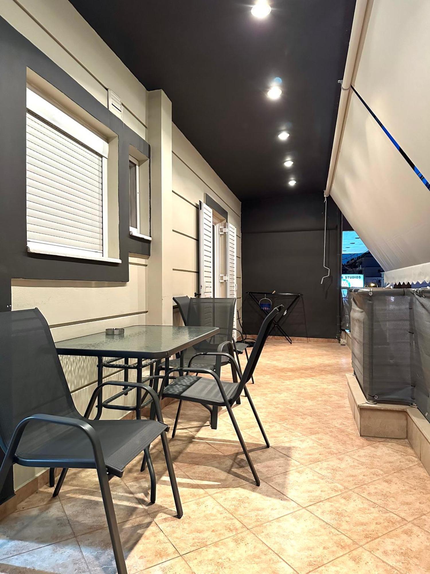 Ecco Apartments I Nafpaktos Luaran gambar